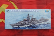 images/productimages/small/Russian navy Slava Class cruiser Varyag 1;700 voor.jpg